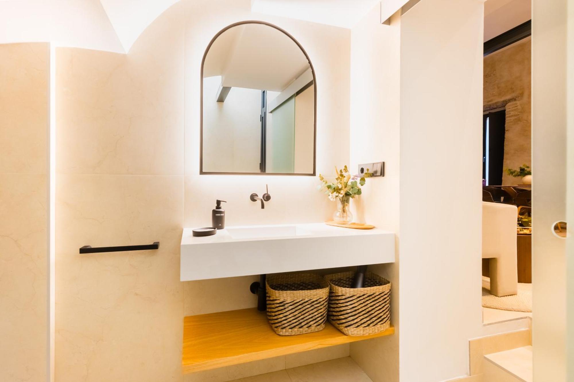 Luxurious With Jacuzzi In Casa Pilatos Apartamento