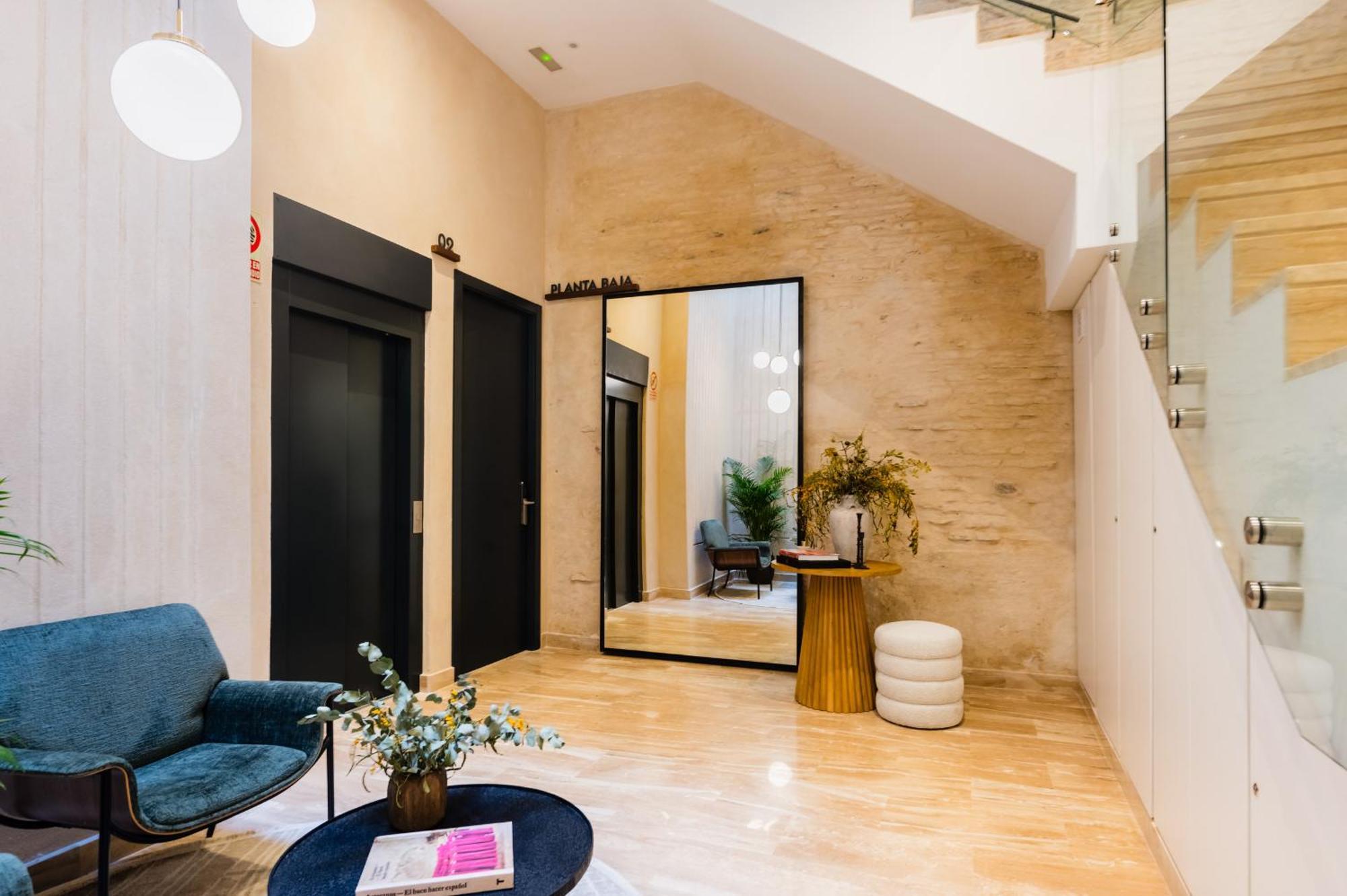 Luxurious With Jacuzzi In Casa Pilatos